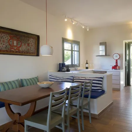 Villa Erato - Ideal Family For 8 - Pool, Sea Views *